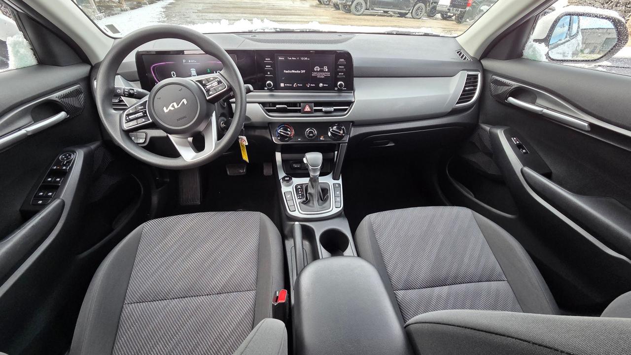 2024 Kia Seltos LX - Photo #10