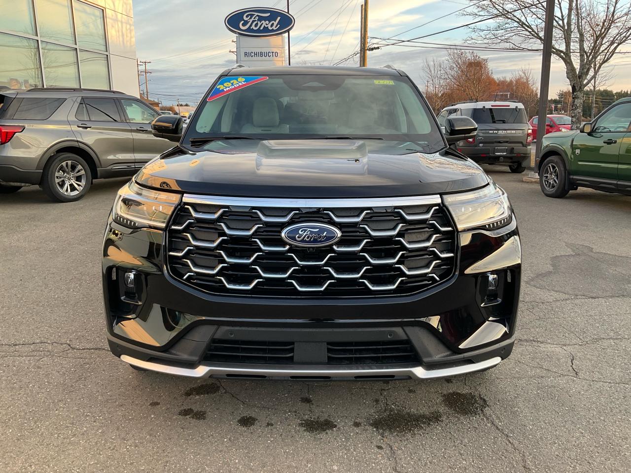 2026 Ford Explorer Platinum Photo5