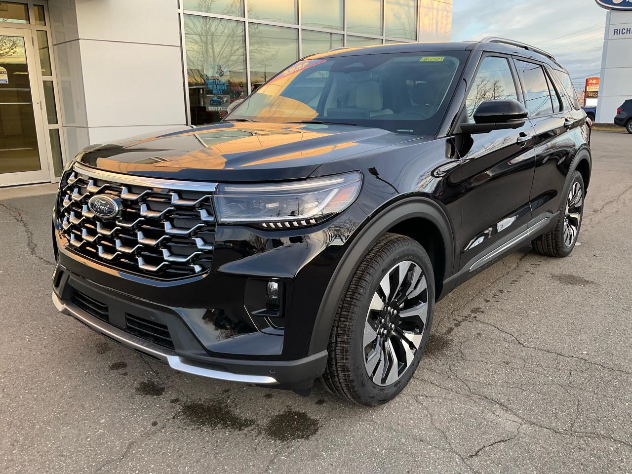 2026 Ford Explorer Platinum Photo0