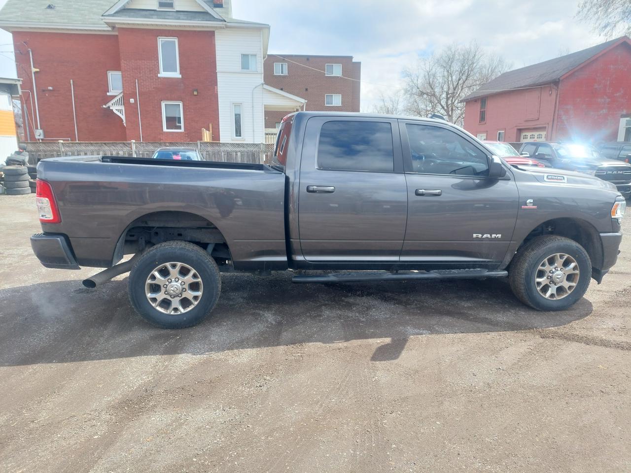 2019 RAM 2500 Big Horn 4x4 Crew Cab 6'4" Box Photo3