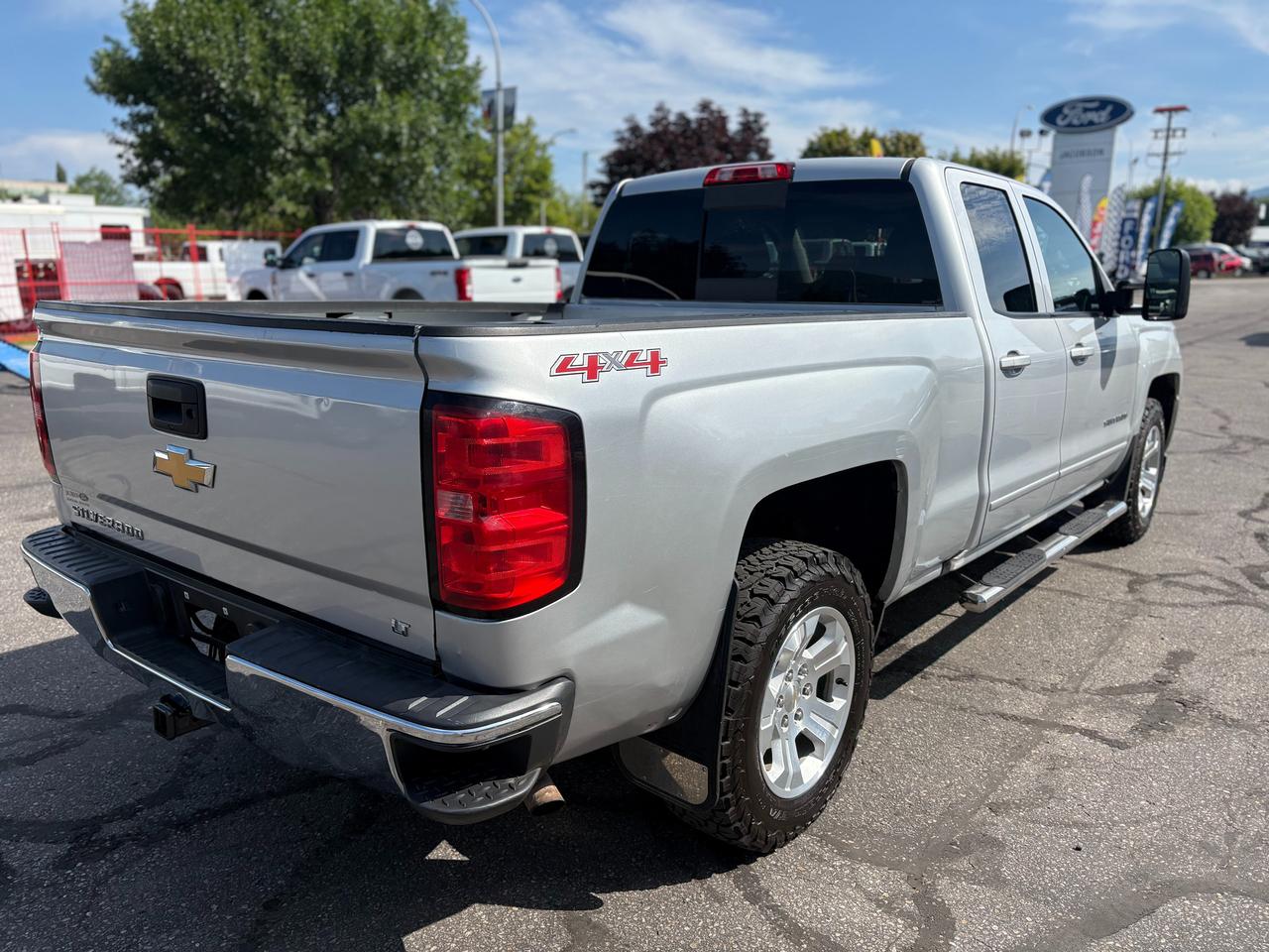 2016 Chevrolet Silverado 1500 LT Photo4