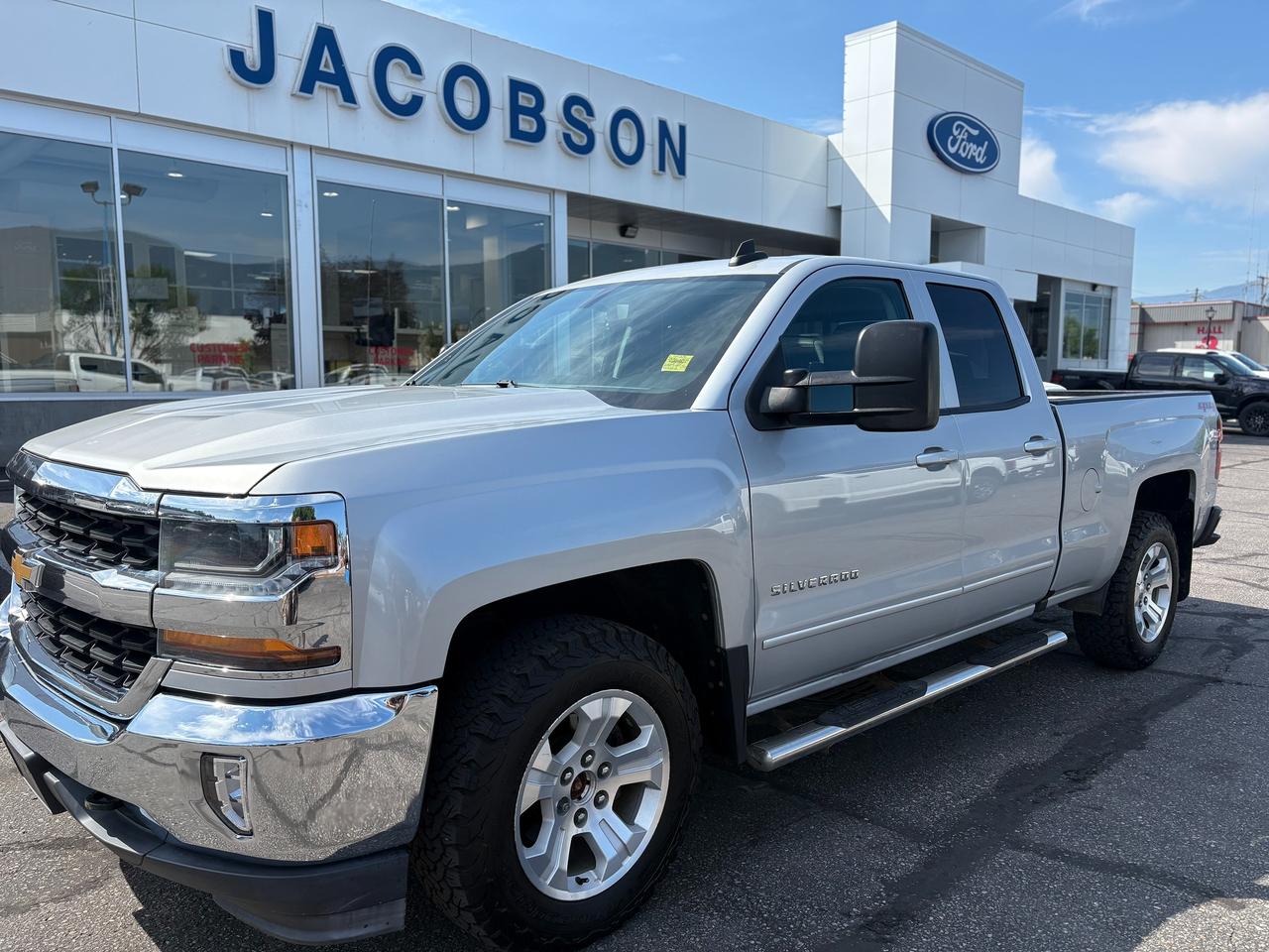2016 Chevrolet Silverado 1500 LT Photo0