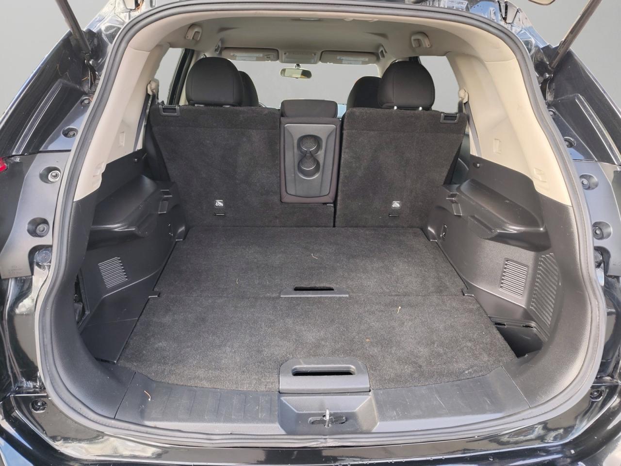 2016 Nissan Rogue S Photo