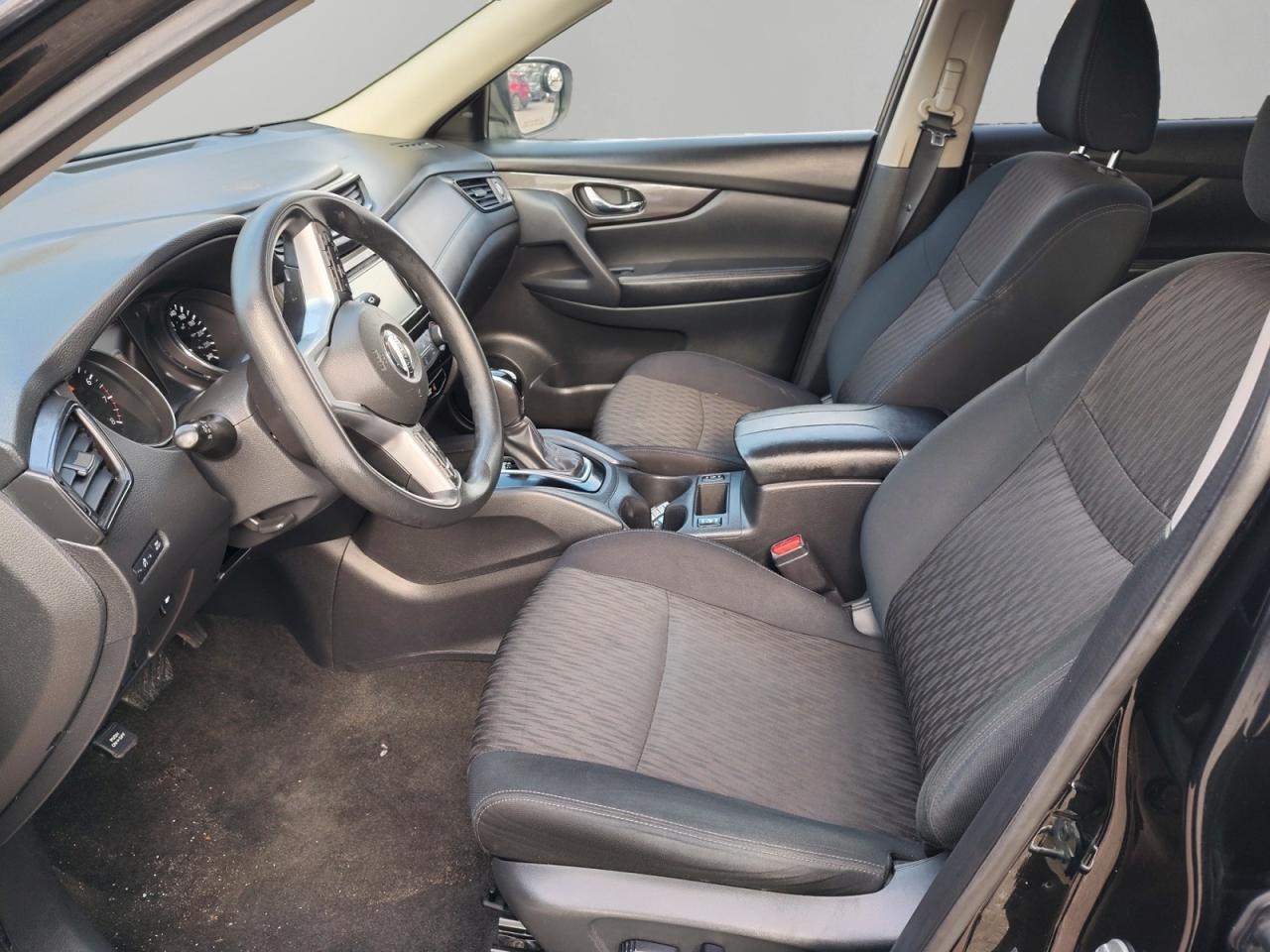 2016 Nissan Rogue S Photo