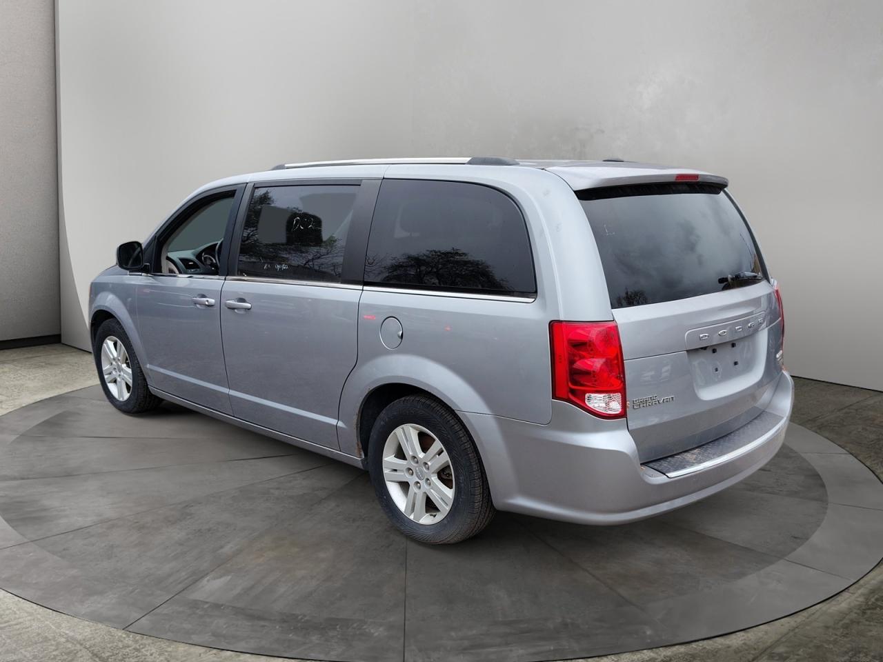 2019 Dodge Grand Caravan Crew Plus Photo