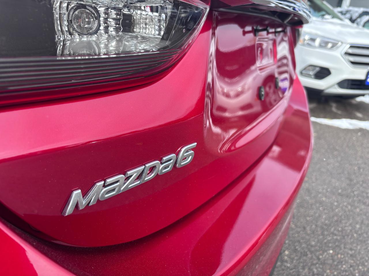 2017 Mazda MAZDA6 GS LOADED LOW KMS! - Photo #10