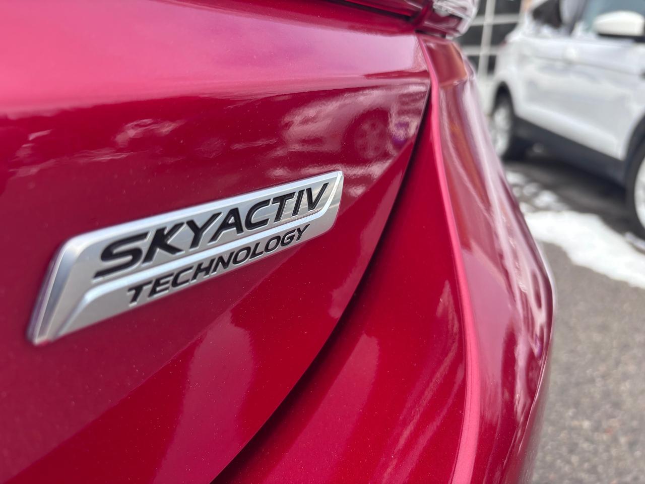 2017 Mazda MAZDA6 GS LOADED LOW KMS! - Photo #11