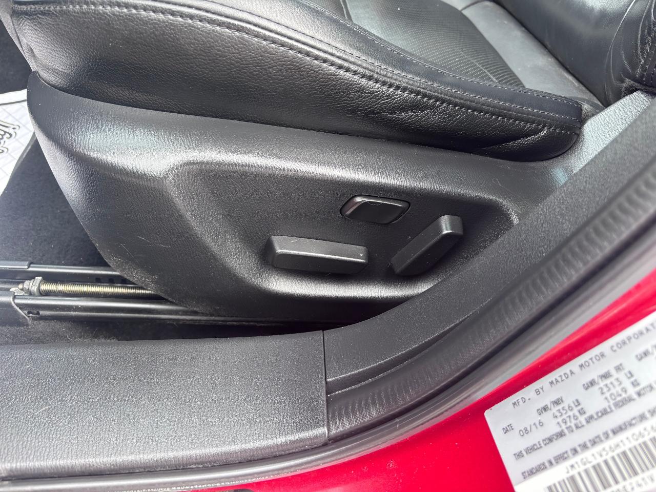 2017 Mazda MAZDA6 GS LOADED LOW KMS! - Photo #20