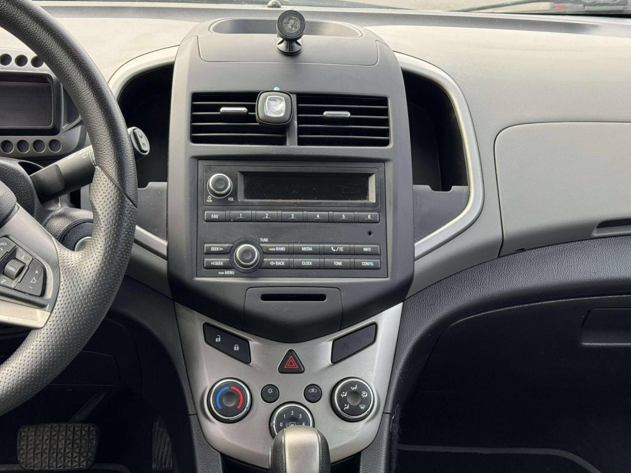 2015 Chevrolet Sonic 5dr HB LS Auto - Photo #15