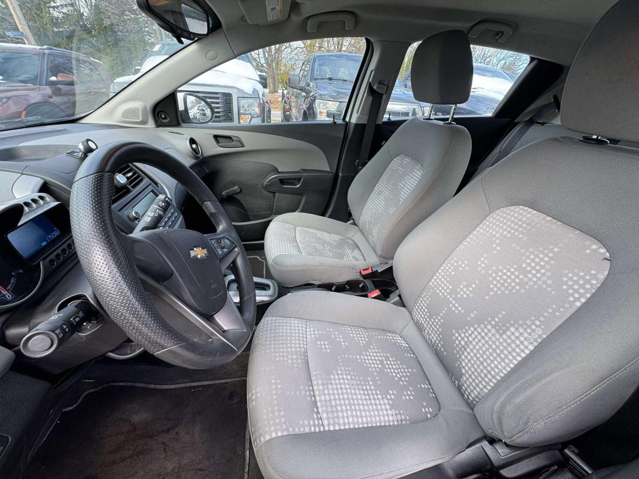 2015 Chevrolet Sonic 5dr HB LS Auto - Photo #16