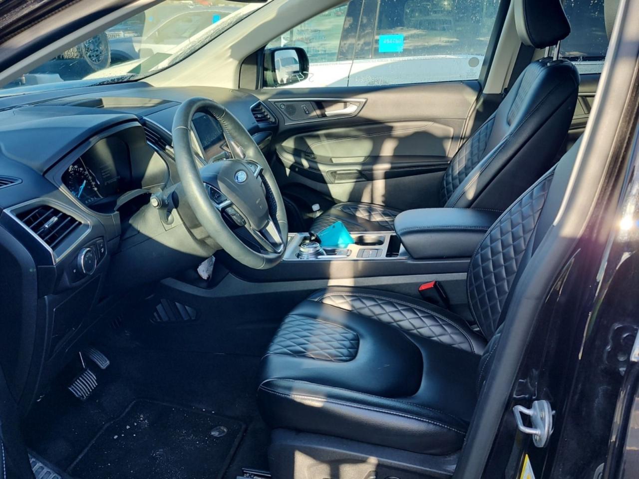 2024 Ford Edge Titanium Photo