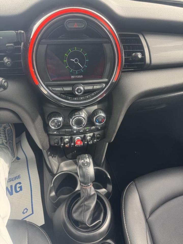 2019 MINI Cooper COOPER - Photo #12