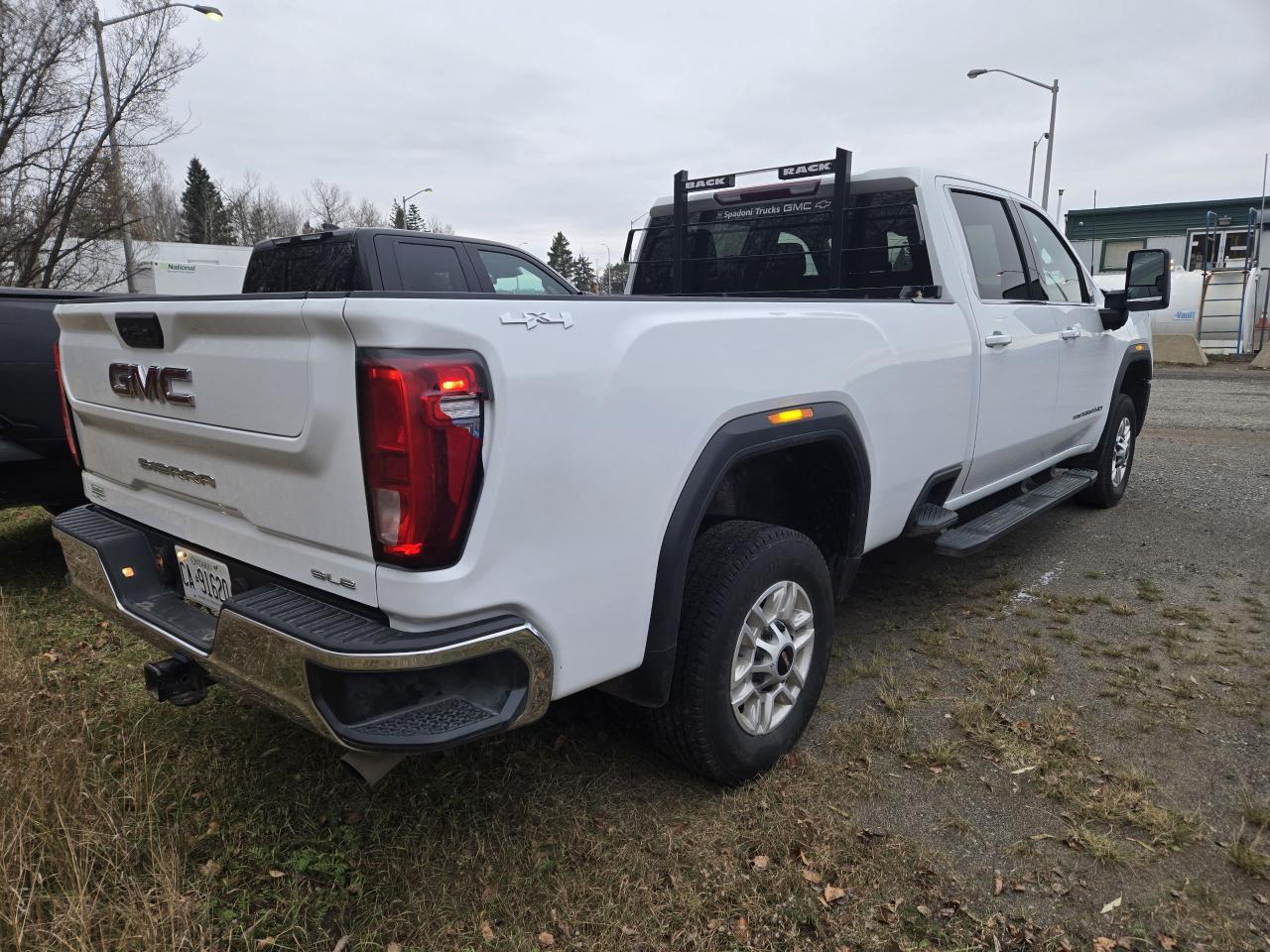 2024 GMC Sierra 2500 SLE - Photo #4