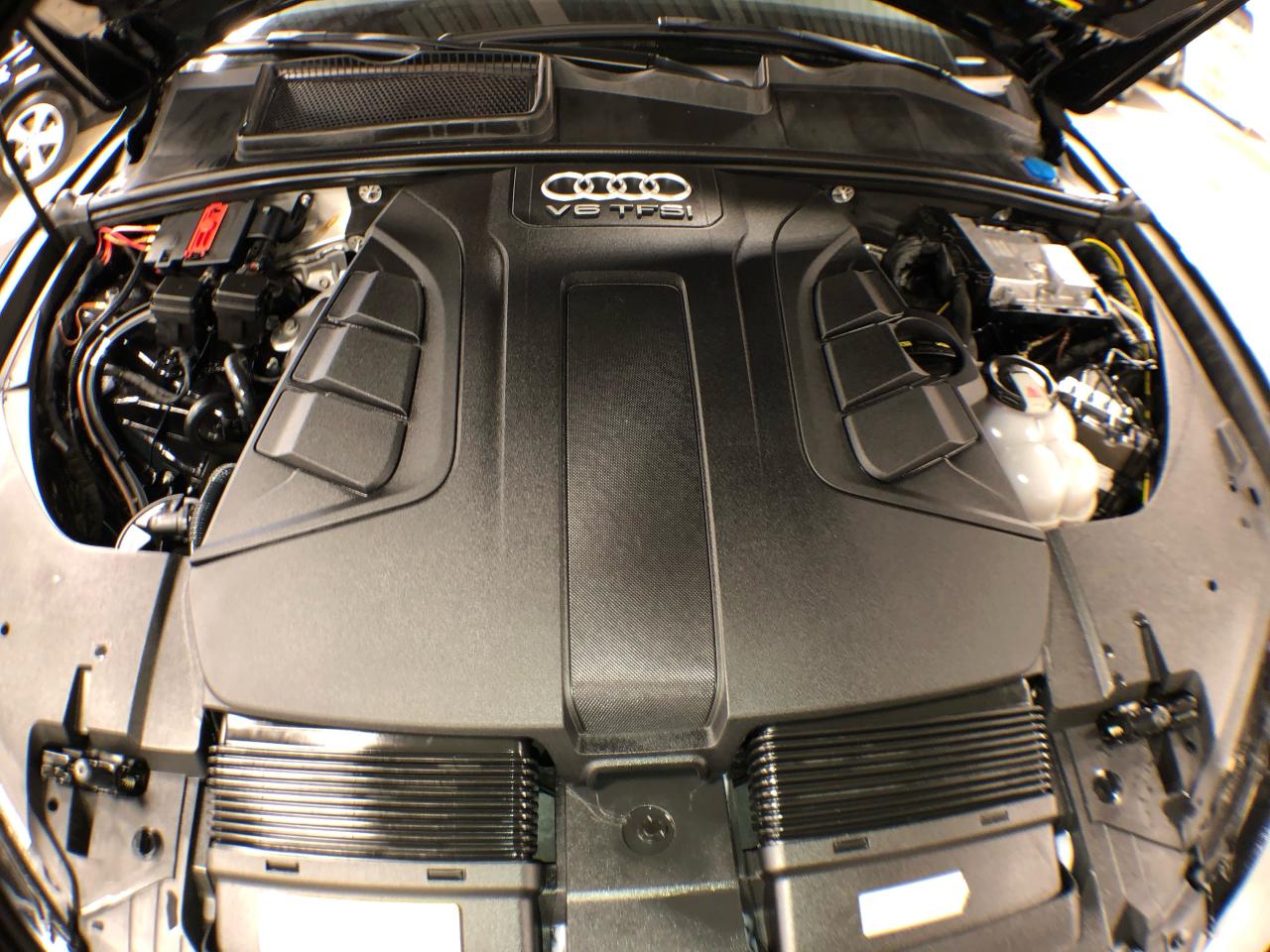 2019 Audi Q7 TECHNIK S-LINE AWD 7 PASS NAVI LEATHER PAN/ROOF Photo