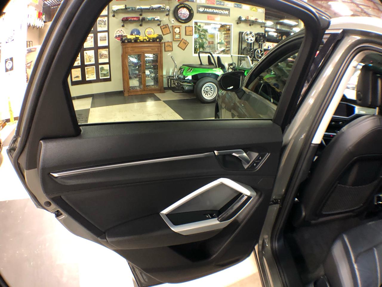 2021 Audi Q3 PROGRESSIV S-LINE AWD NAVI LEATHER PAN/ROOF CAMERA Photo