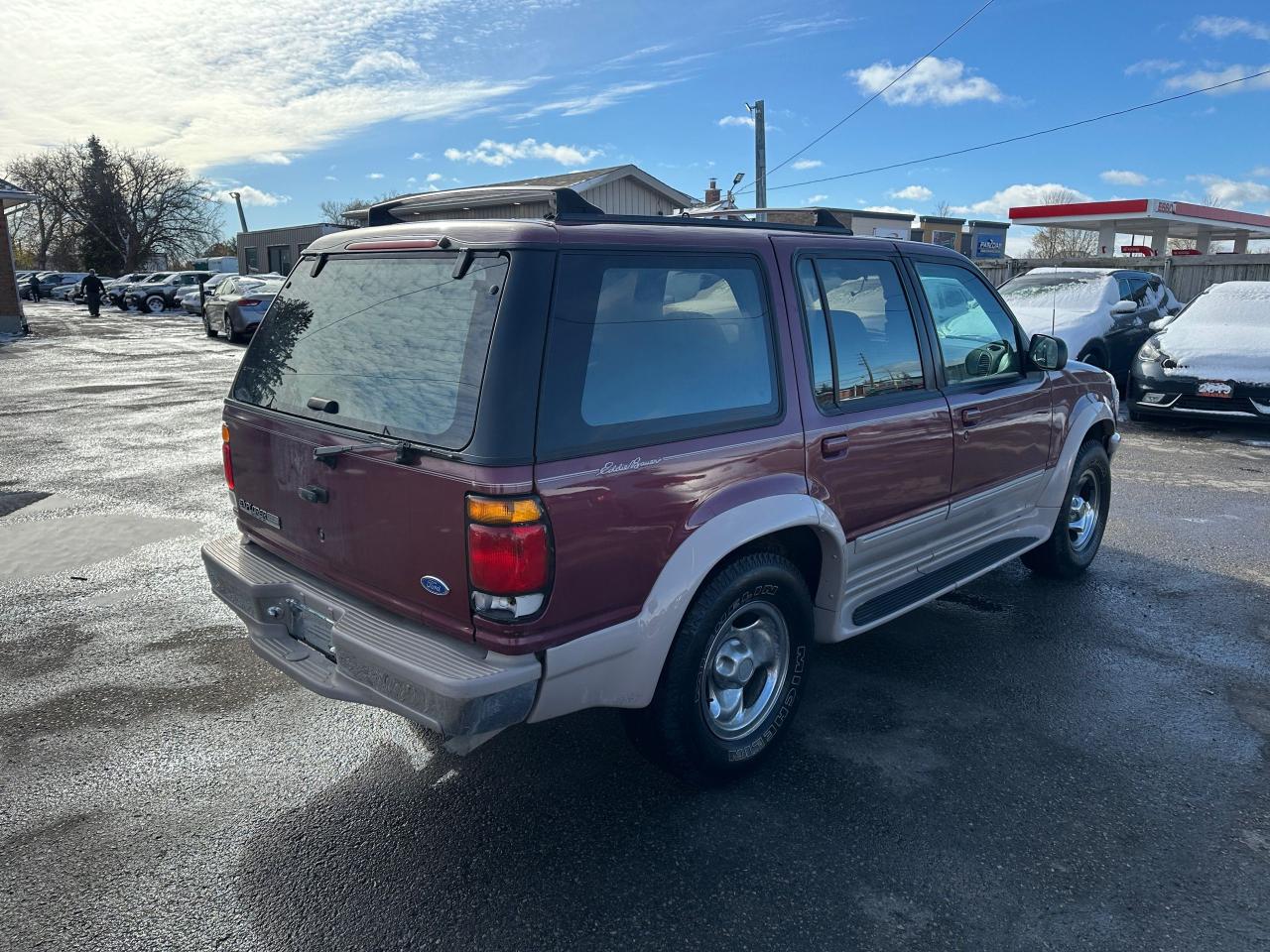 1995 Ford Explorer EDDIE BAUER, 4X4, ONLY 56,000KMS, CERTIFIED Photo4