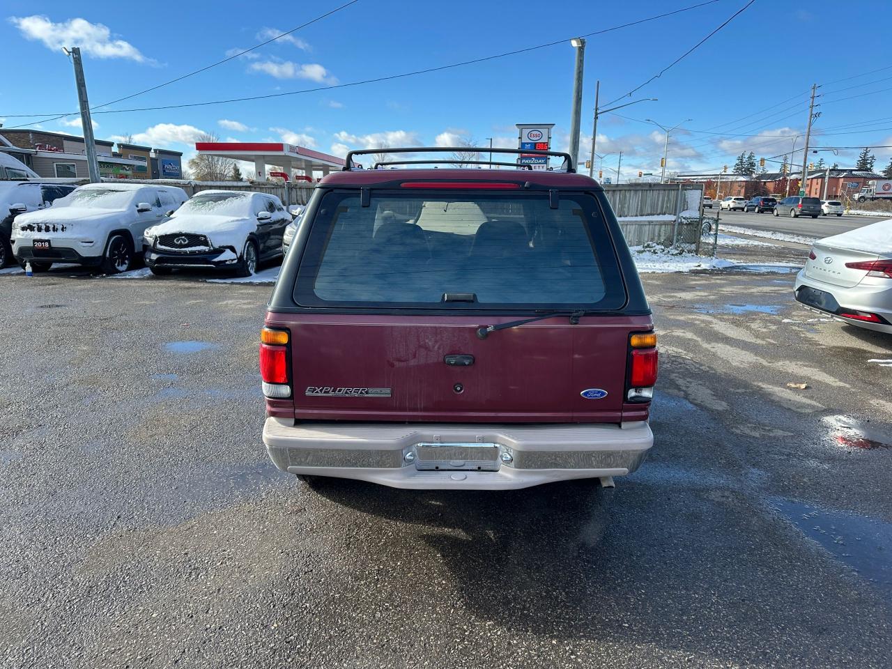 1995 Ford Explorer EDDIE BAUER, 4X4, ONLY 56,000KMS, CERTIFIED Photo3