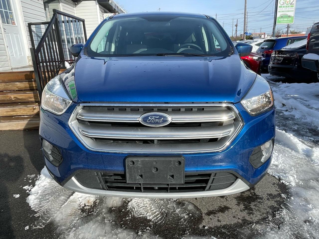 2017 Ford Escape SE - Photo #2