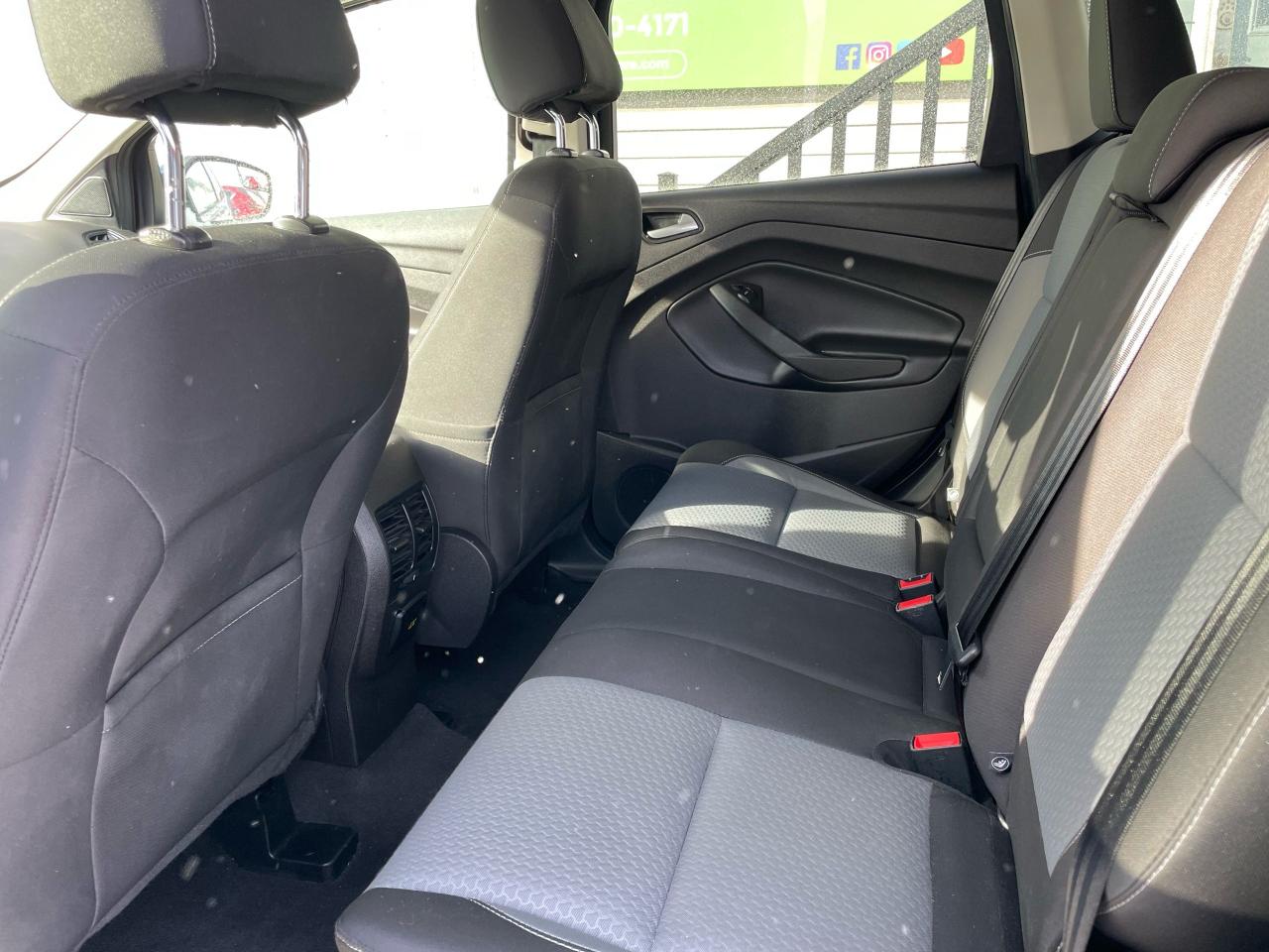 2017 Ford Escape SE - Photo #15