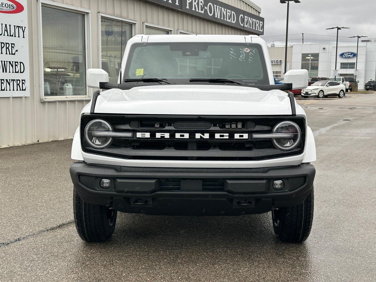 2025 Ford Bronco OUTER BANKS 4 DOOR 4X4 Photo