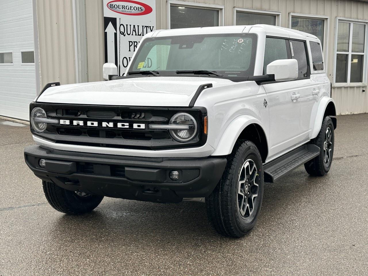 2025 Ford Bronco OUTER BANKS 4 DOOR 4X4 Photo