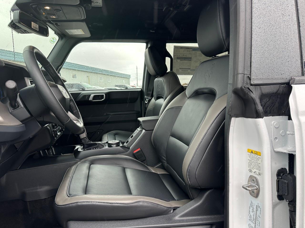 2025 Ford Bronco OUTER BANKS 4 DOOR 4X4 Photo