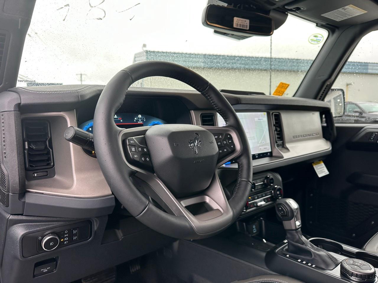2025 Ford Bronco OUTER BANKS 4 DOOR 4X4 Photo