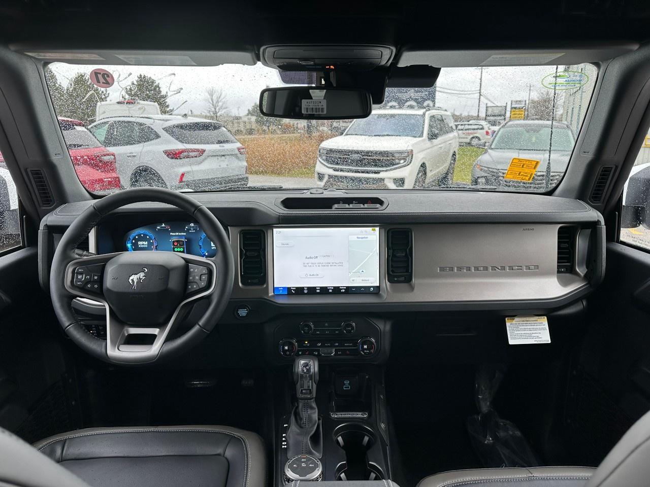 2025 Ford Bronco OUTER BANKS 4 DOOR 4X4 Photo