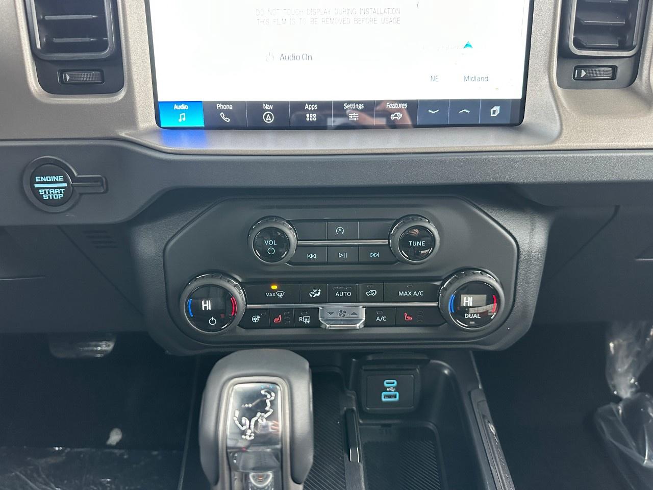 2025 Ford Bronco OUTER BANKS 4 DOOR 4X4 Photo