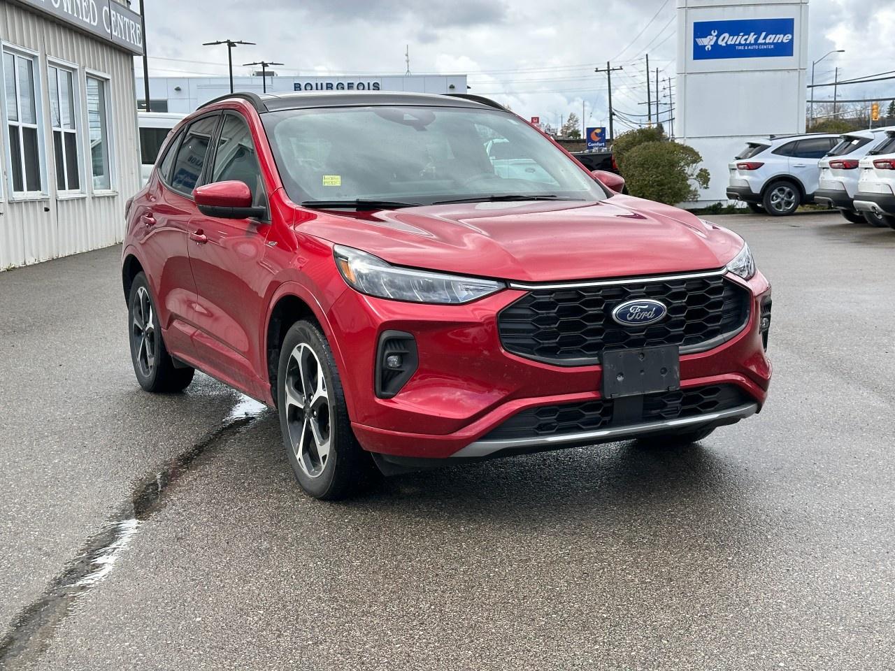 2023 Ford Escape ST-Line Select AWD Photo3