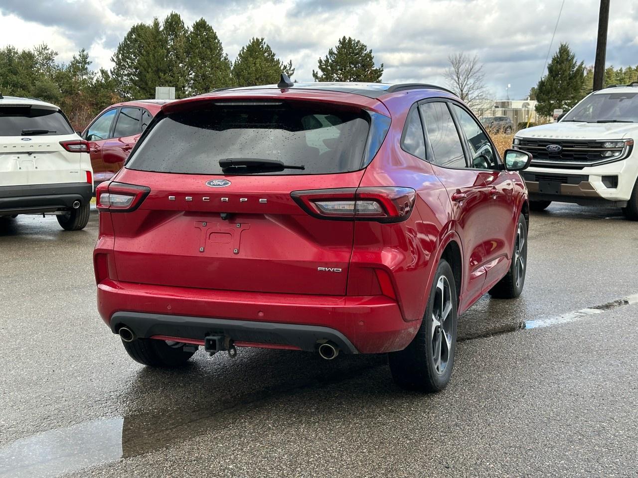 2023 Ford Escape ST-Line Select AWD Photo