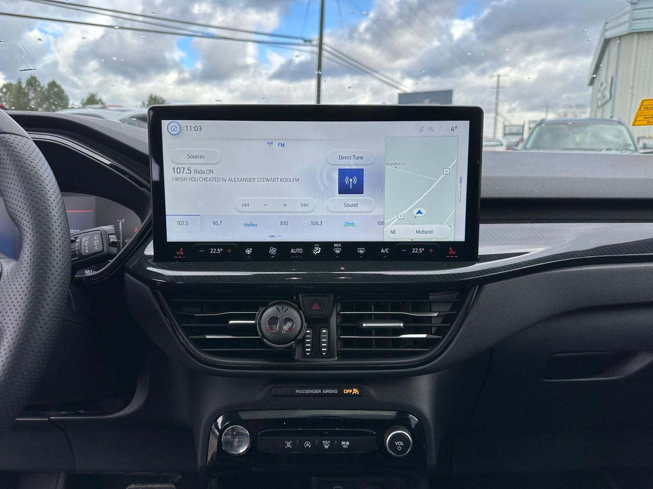 2023 Ford Escape ST-Line Select AWD Photo