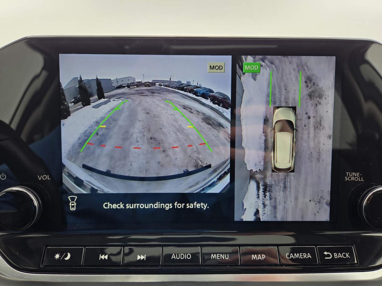 2022 Nissan Rogue Platinum One Owner | Leather | Navigation | Moonroof | 19" Wheels Photo