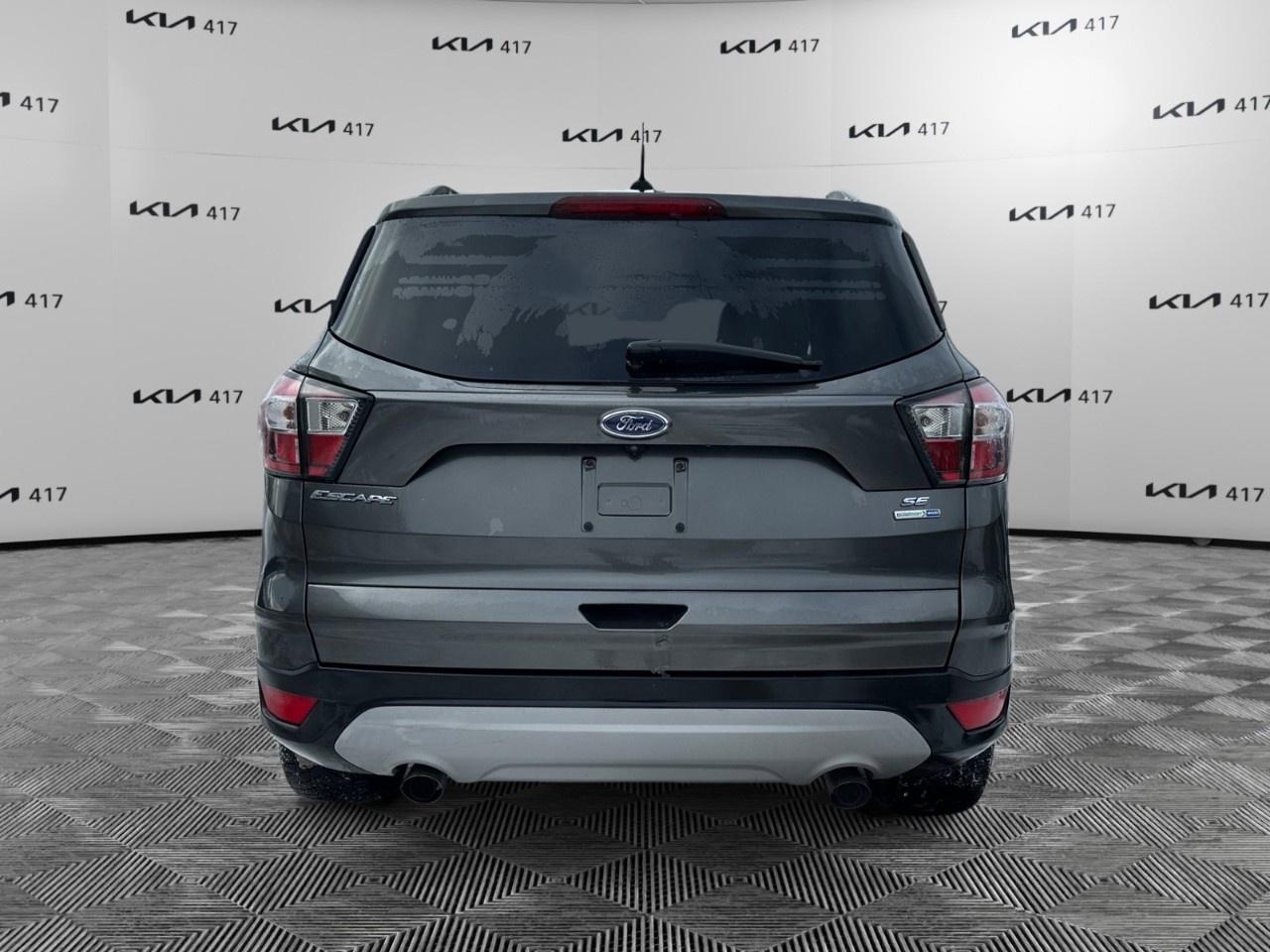 2018 Ford Escape SE 4WD Photo3