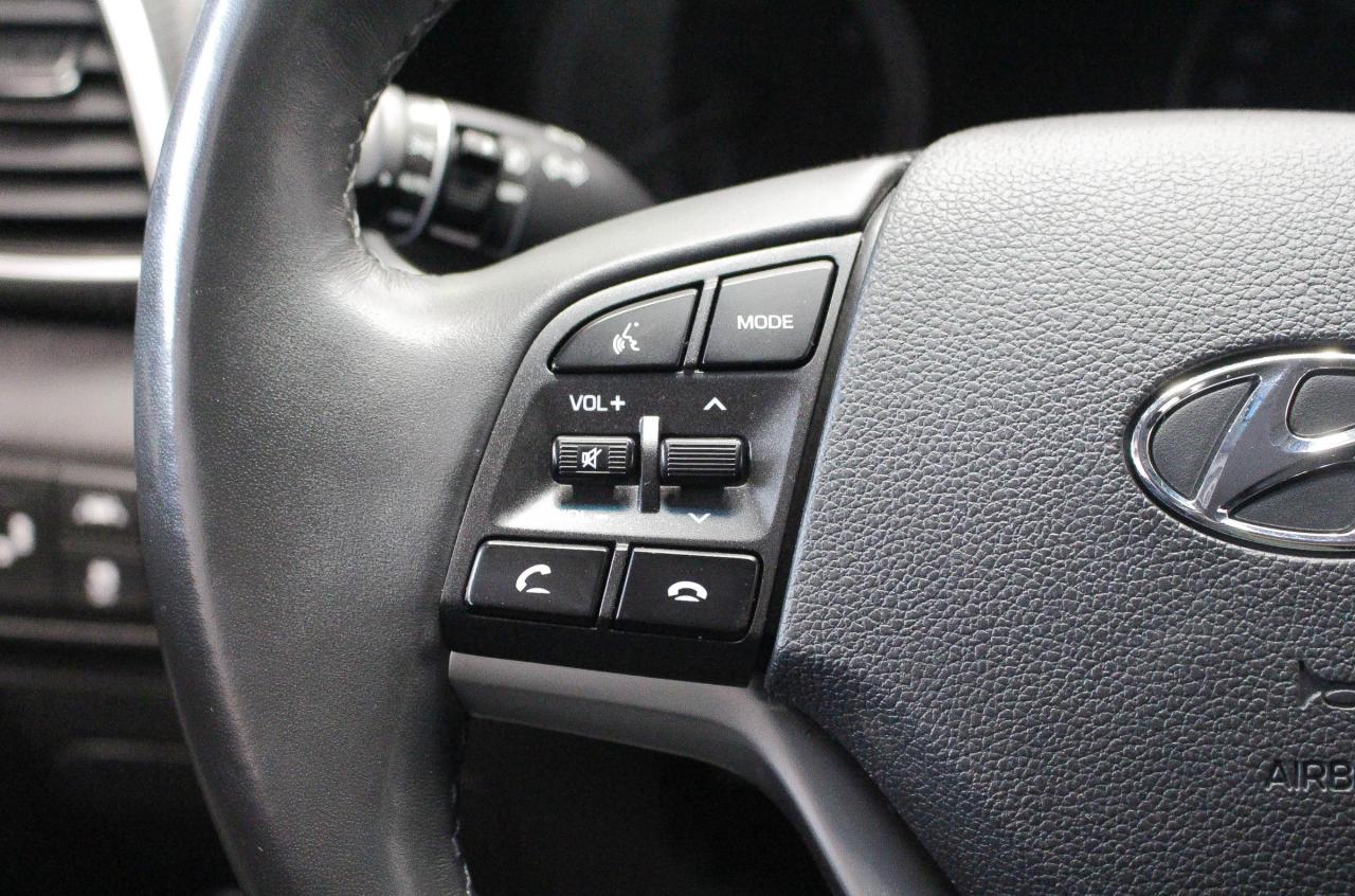 2019 Hyundai Tucson Preferred LOW KMS - CLOTH UPHOLSTERY - HEATED FRONT AND REAR SEATS Photo
