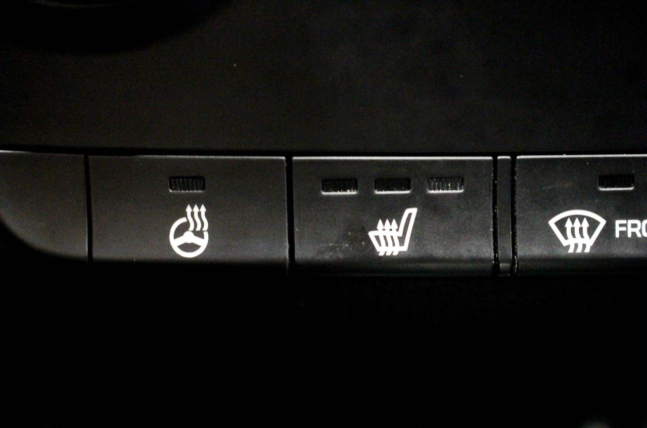 2019 Hyundai Tucson Preferred LOW KMS - CLOTH UPHOLSTERY - HEATED FRONT AND REAR SEATS Photo