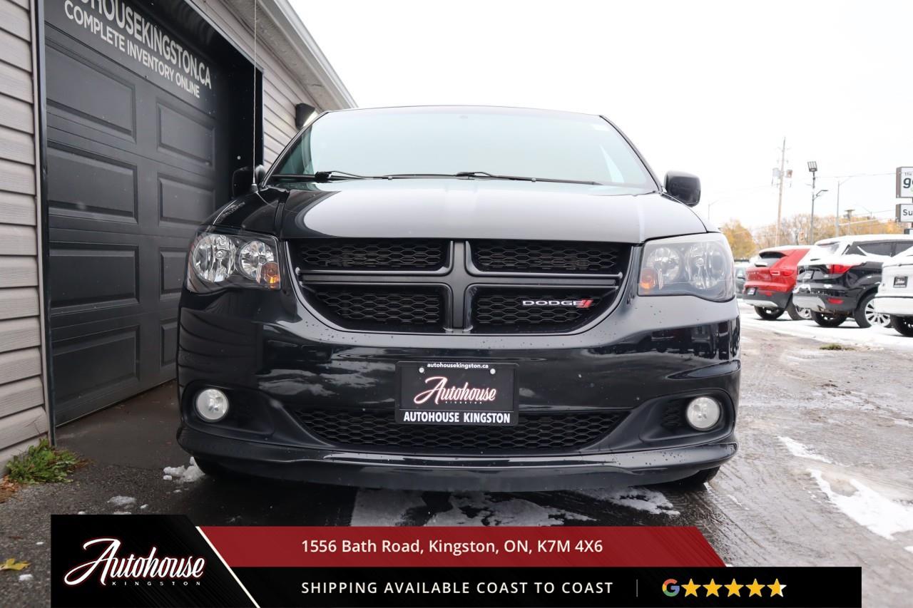 2016 Dodge Grand Caravan DVD ENTERTAINMENT SYSTEM - POWER SLIDERS Photo