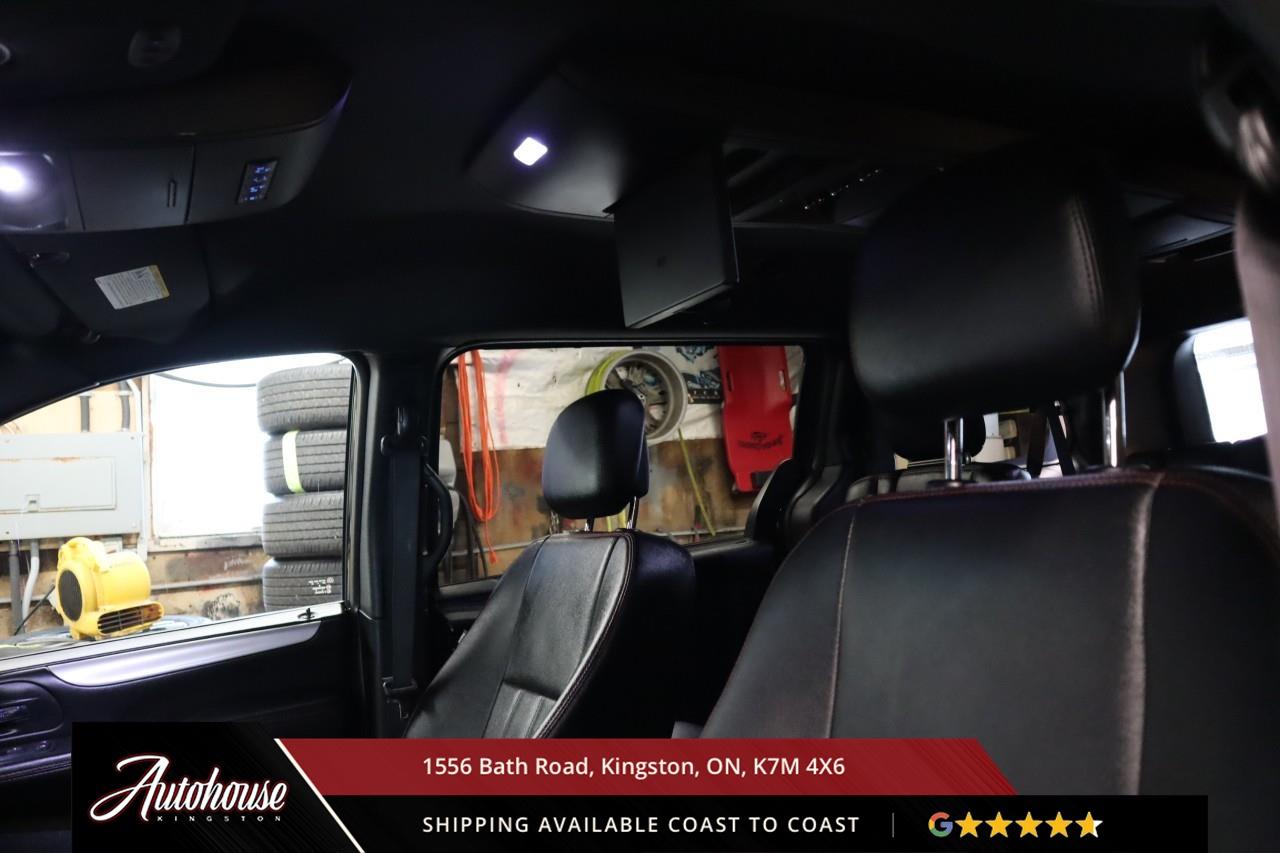 2016 Dodge Grand Caravan DVD ENTERTAINMENT SYSTEM - POWER SLIDERS Photo