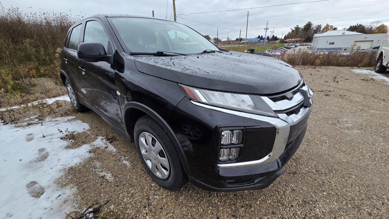 2021 Mitsubishi RVR ES AWC Photo3