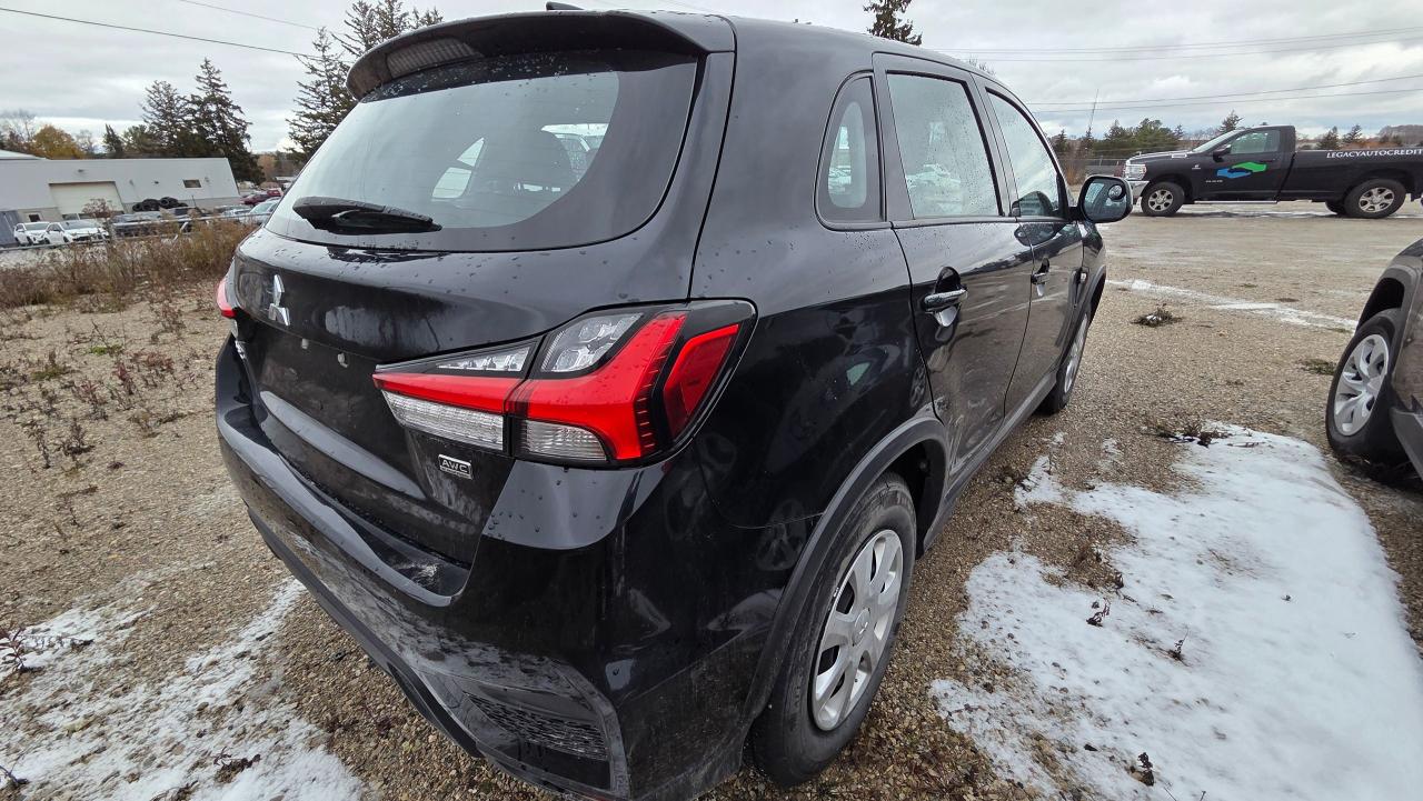 2021 Mitsubishi RVR ES AWC Photo4