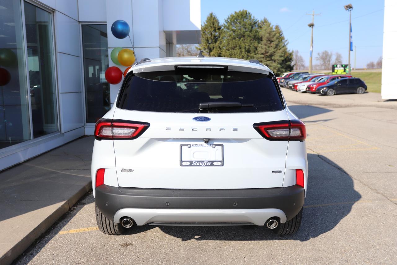 2026 Ford Escape PHEV FWD Photo