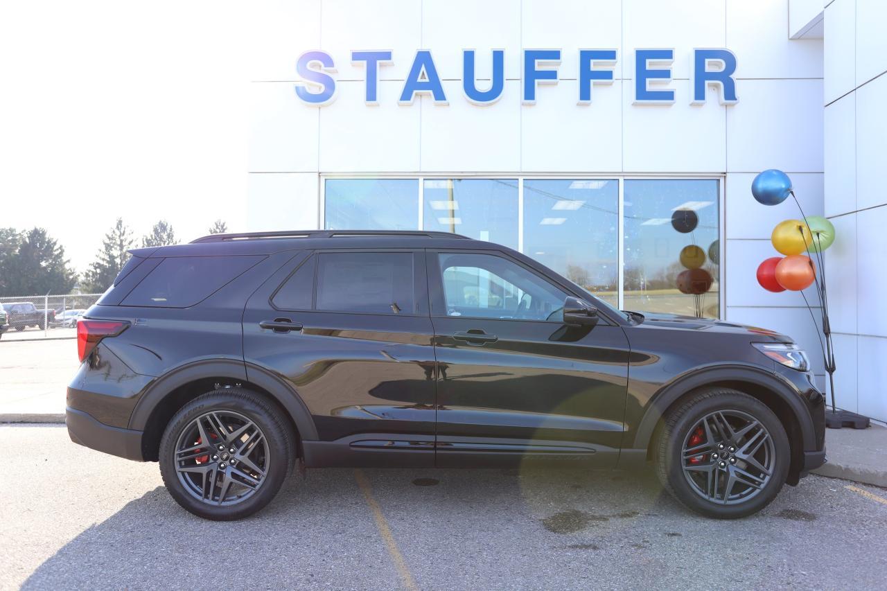 2026 Ford Explorer ST 4WD Photo2