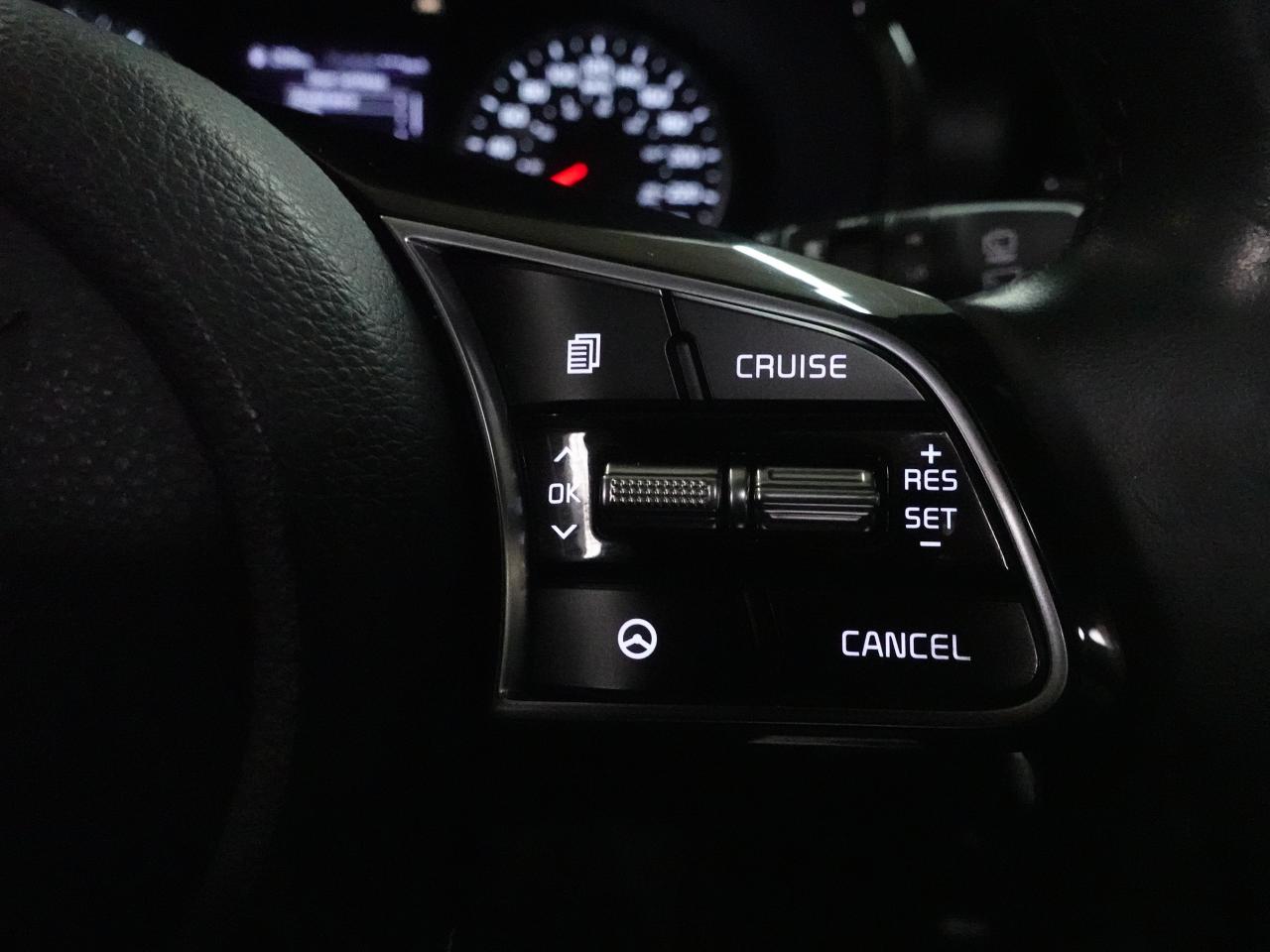 2023 Kia Seltos EX | AWD | Leather | Sunroof | BSM | CarPlay