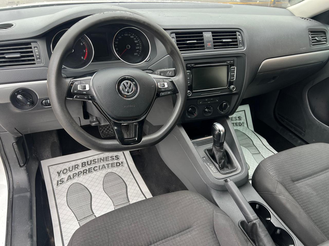 2015 Volkswagen Jetta 4dr 2.0L Auto - Photo #9