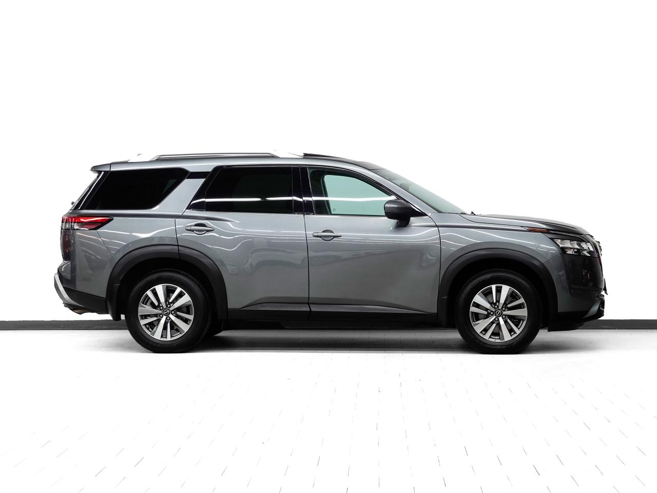 2022 Nissan Pathfinder SL | 4WD | Nav | Leather | Sunroof | 360Cam | 8Pas