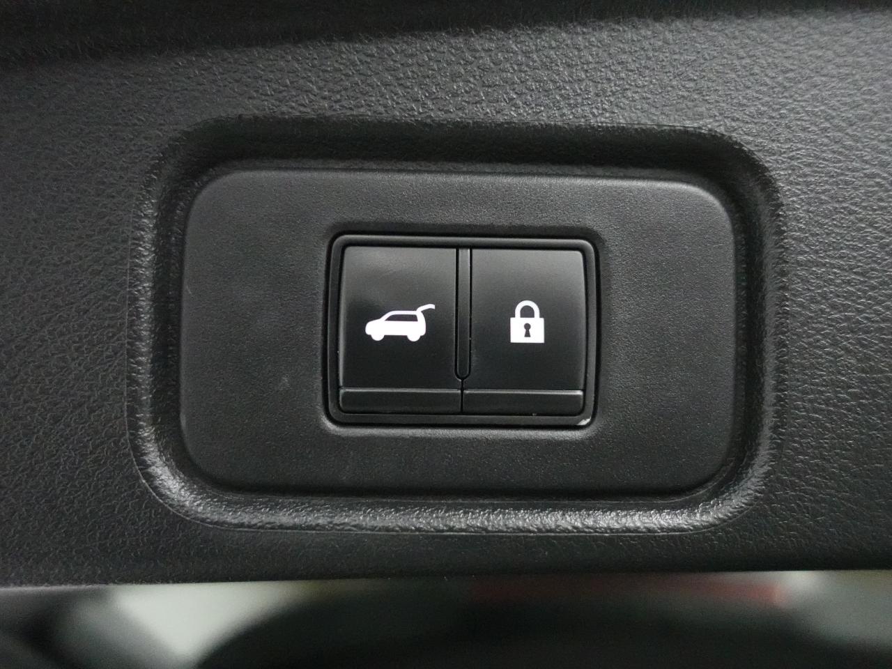 2022 Nissan Pathfinder SL | 4WD | Nav | Leather | Sunroof | 360Cam | 8Pas Photo