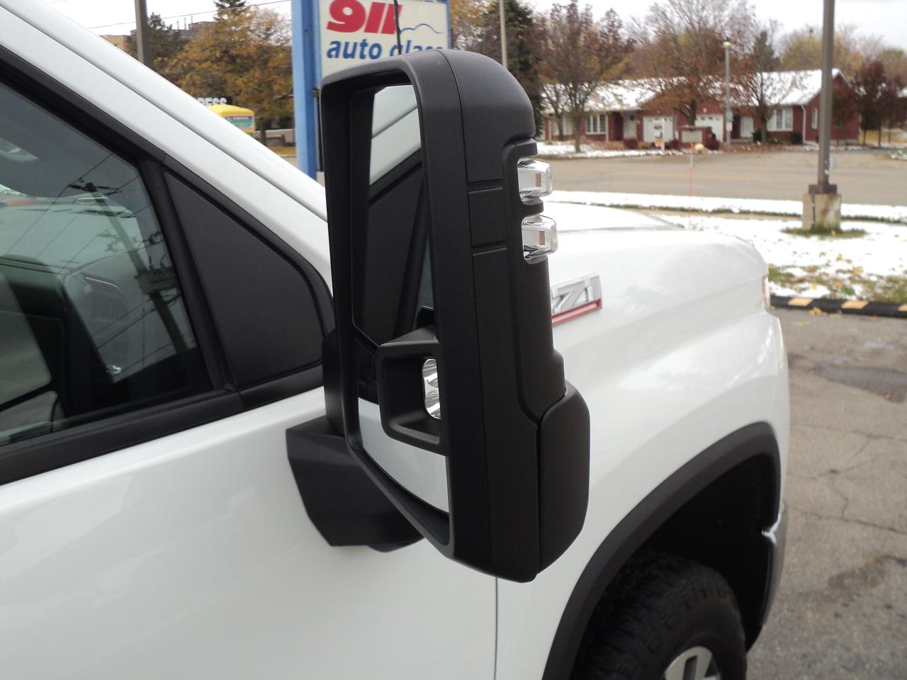 2024 Chevrolet Silverado 2500 HD LT CrewCab4WDZ71 6.6L8cylDiesel8ftBoxHeatedSeat - Photo #32