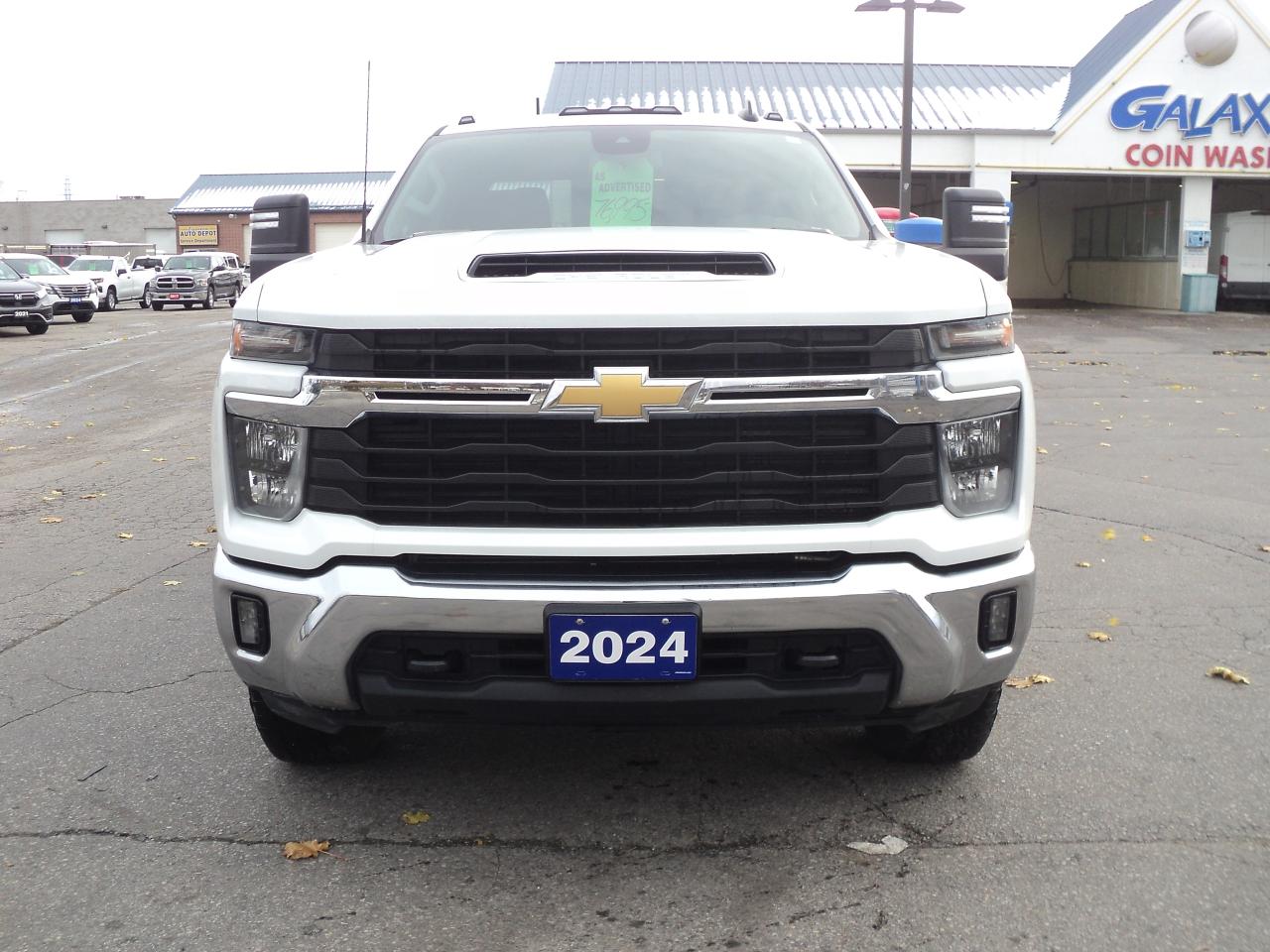 2024 Chevrolet Silverado 2500 HD LT CrewCab4WDZ71 6.6L8cylDiesel8ftBoxHeatedSeat - Photo #4