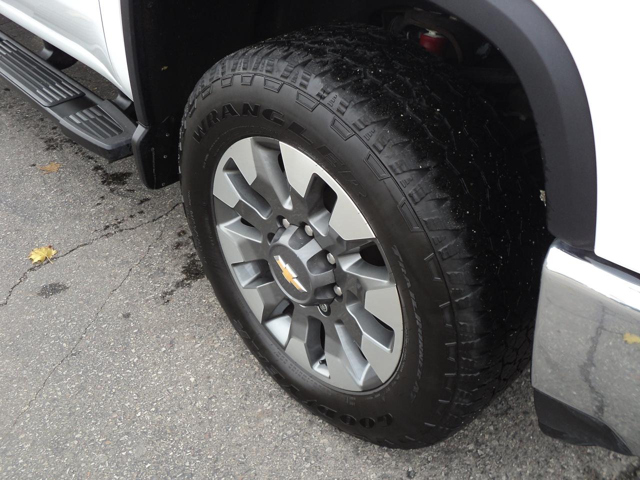 2024 Chevrolet Silverado 2500 HD LT CrewCab4WDZ71 6.6L8cylDiesel8ftBoxHeatedSeat - Photo #34