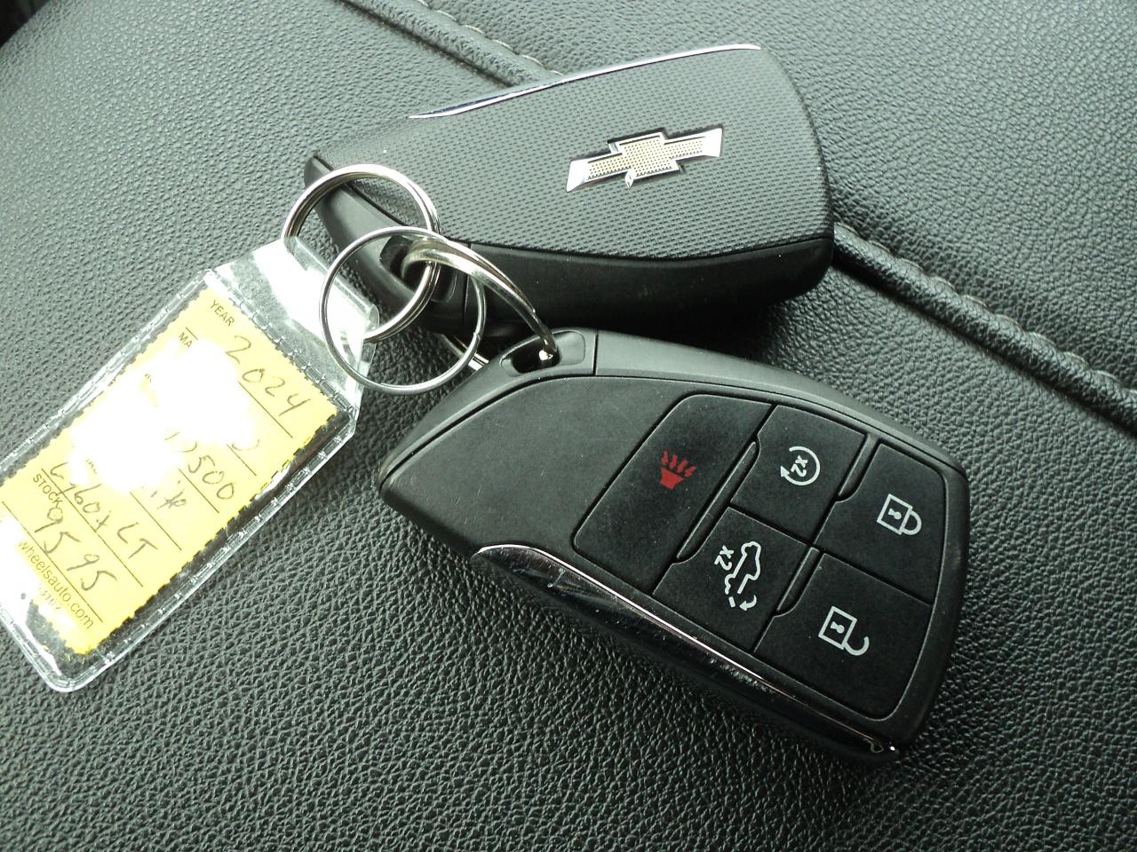 2024 Chevrolet Silverado 2500 HD LT CrewCab4WDZ71 6.6L8cylDiesel8ftBoxHeatedSeat - Photo #40